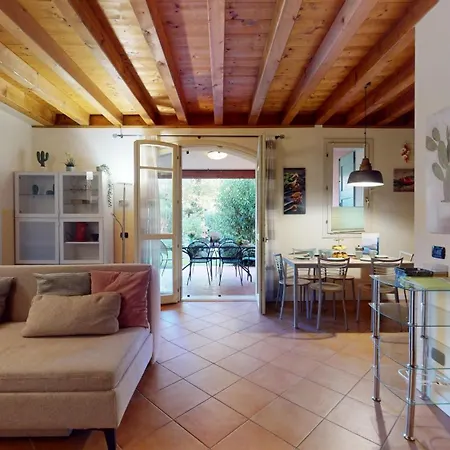 Borgo Del Torchio F1 Bybookinggardalake 아파트