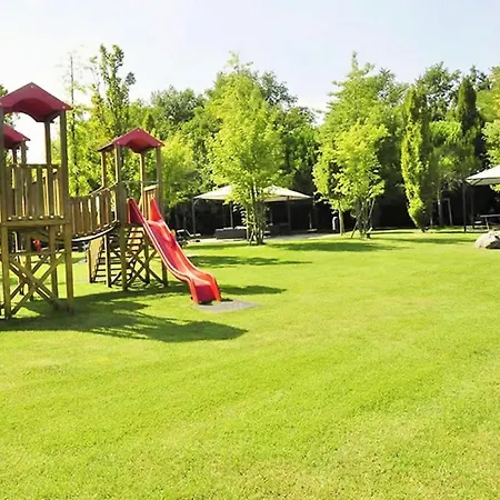 Borgo Del Torchio F1 Bybookinggardalake 마네르바 델 가르다