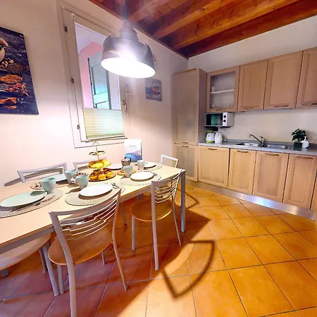 Borgo Del Torchio F1 Bybookinggardalake 아파트