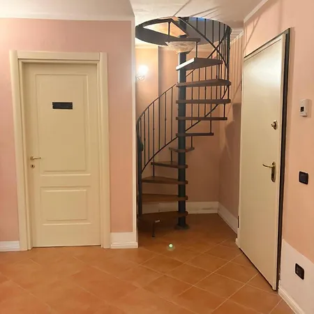 Borgo Del Torchio F1 Bybookinggardalake *